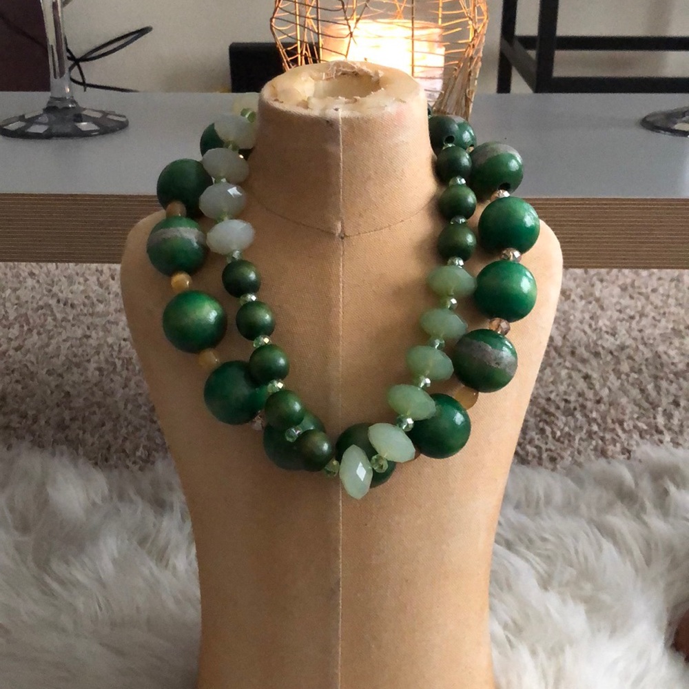 Handmade fashionable necklace